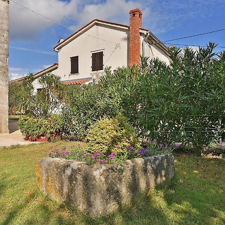 Vila House Monteci 1378 Galižana Exteriér fotografie