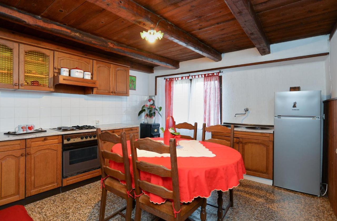 Vila House Monteci 1378 Galižana Exteriér fotografie